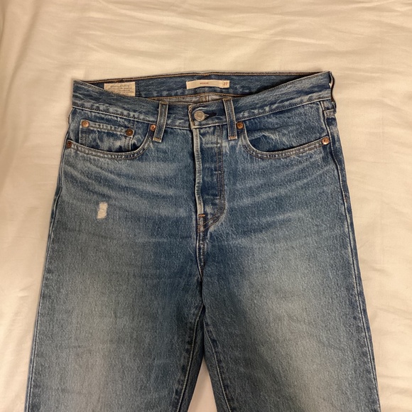 Levi’s Jeans - Picture 1 of 3